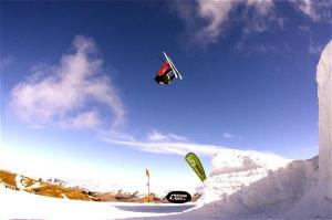 #4 Jamie Crane-Mauzy In Air